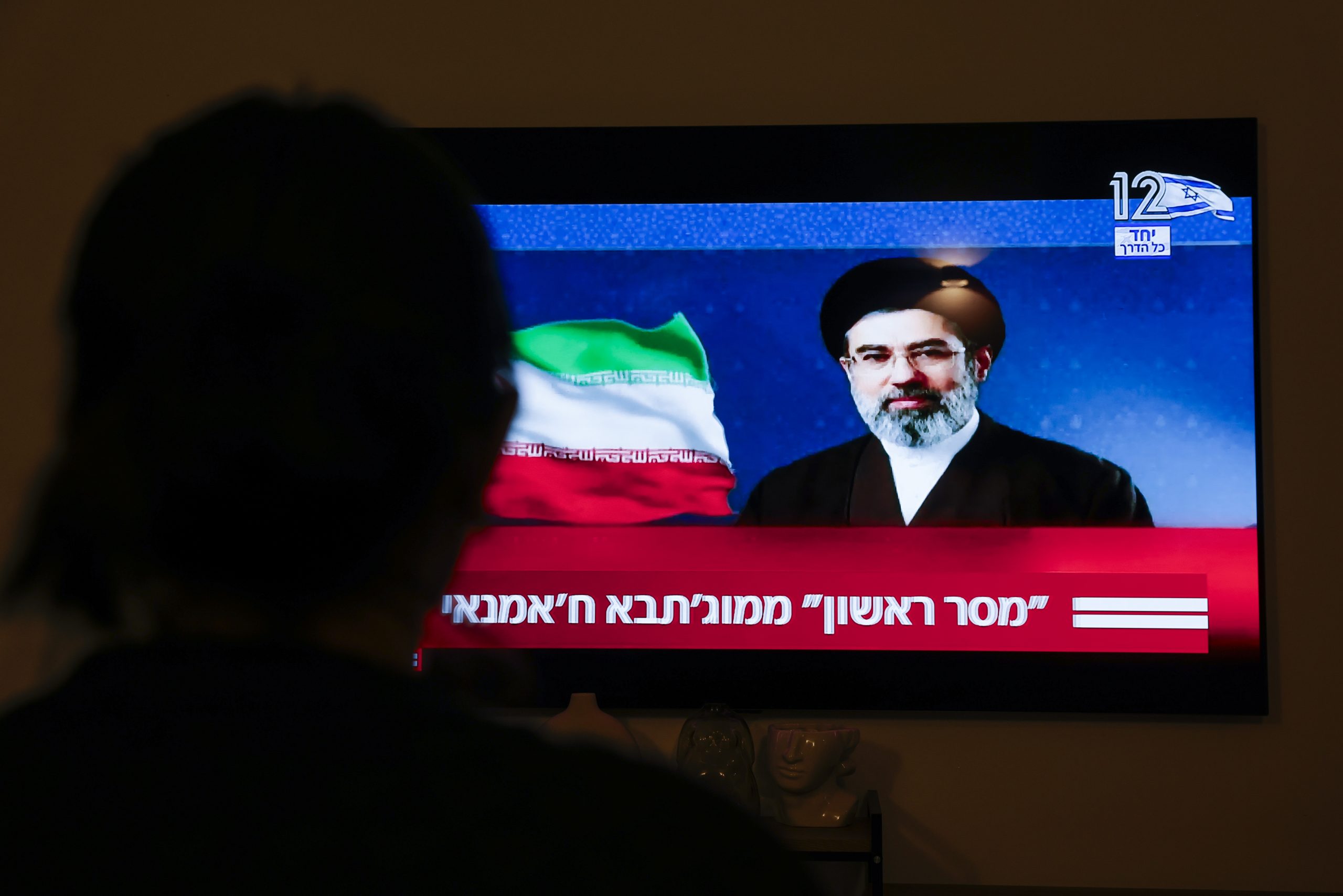 מהדורת חדשות, אילוסטרציה. צילום: נתי שוחט, פלאש 90