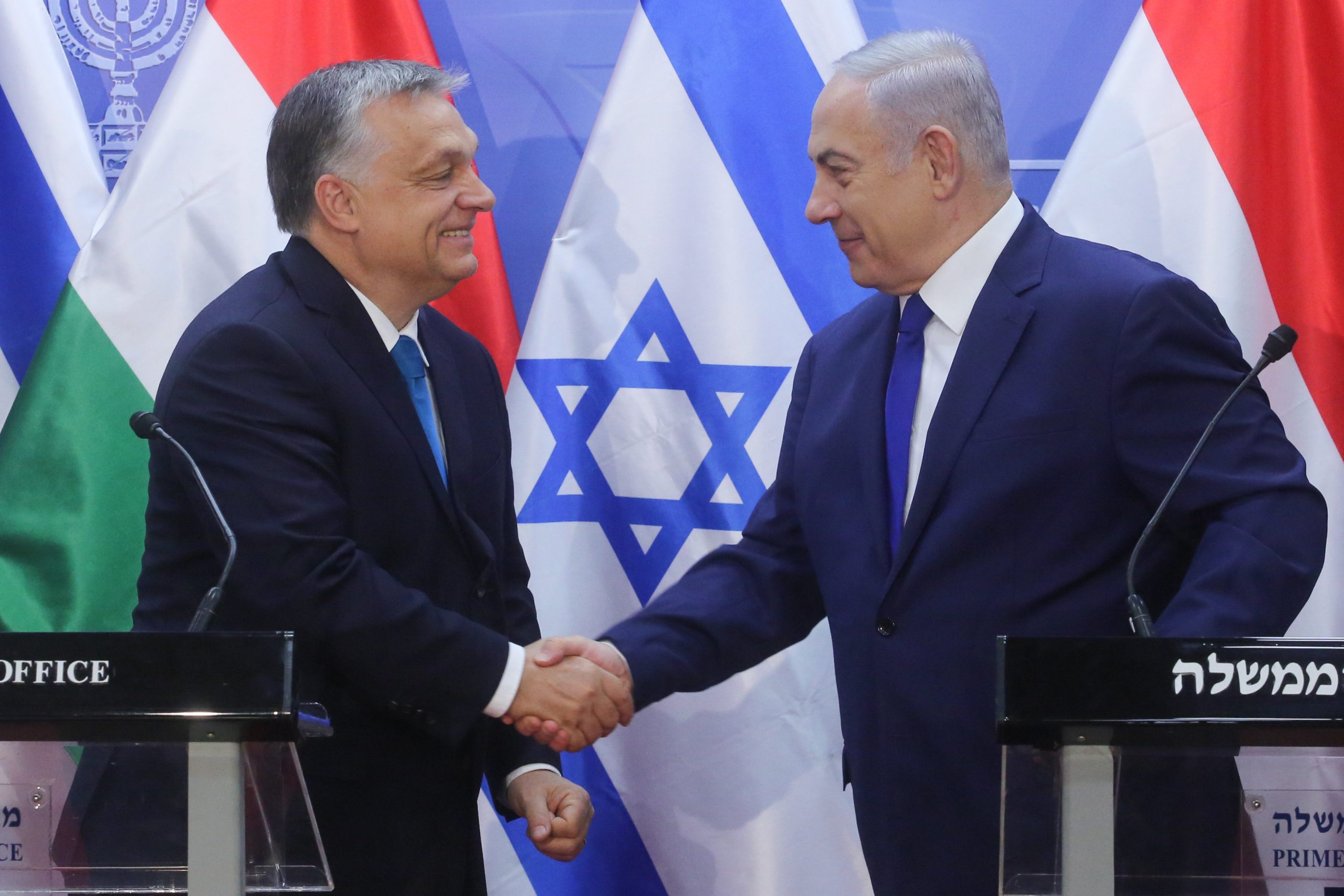 אורבן ונתניהו. צילום: מארק ישראל סאלם, פלאש 90