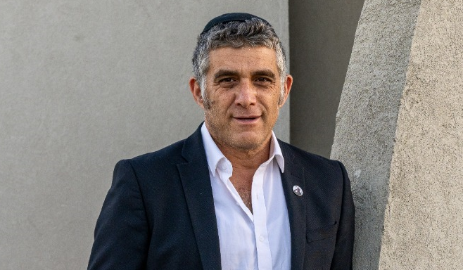 "במקצוע שלי אני משלב את שתי אהבותיי הגדולות, אדריכלות וירושלים". משה שפירא. צילום: מאיר אליפור