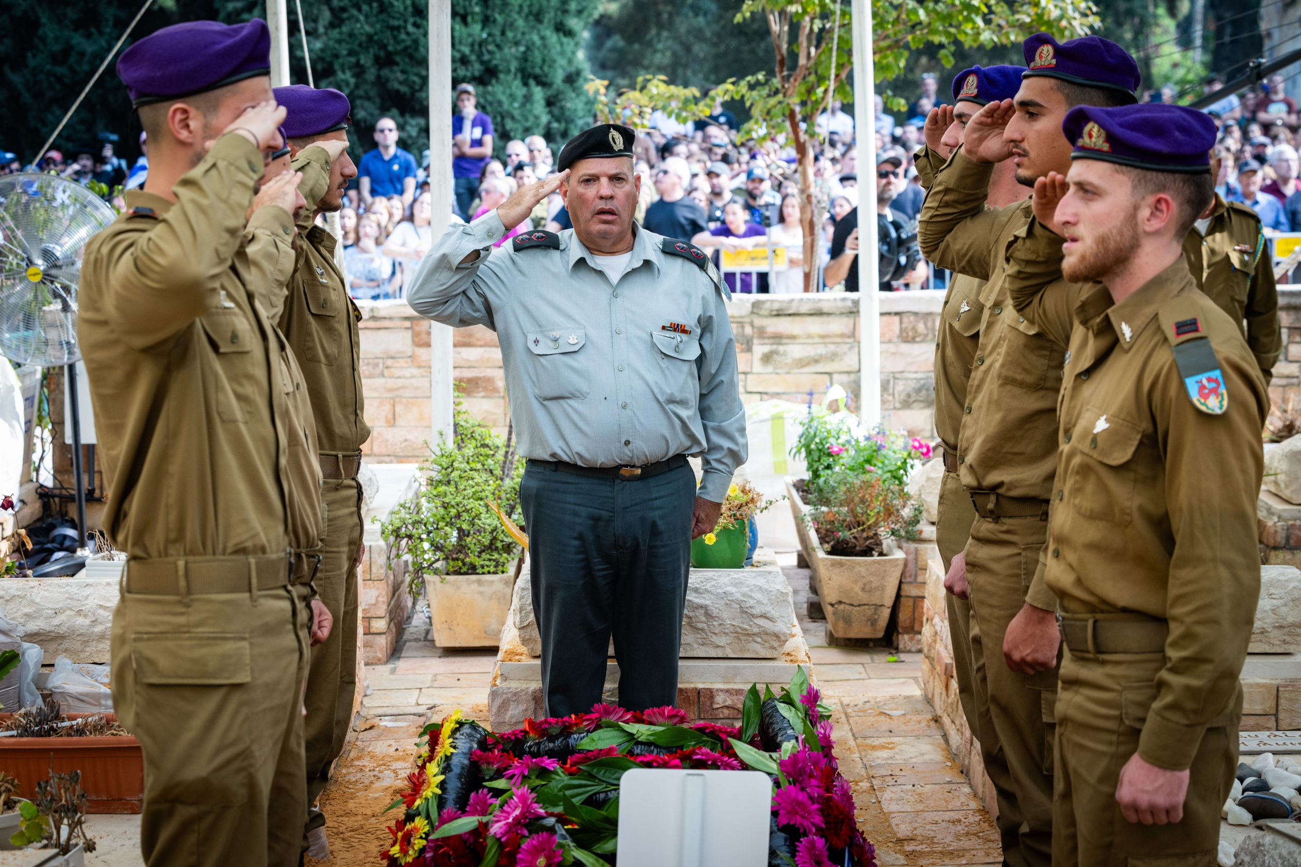 הלוויית החלל החטוף הדר גולדין הי"ד. למצולמים אין קשר לנאמר בכתבה. צילום: חיים גולדברג, פלאש 90