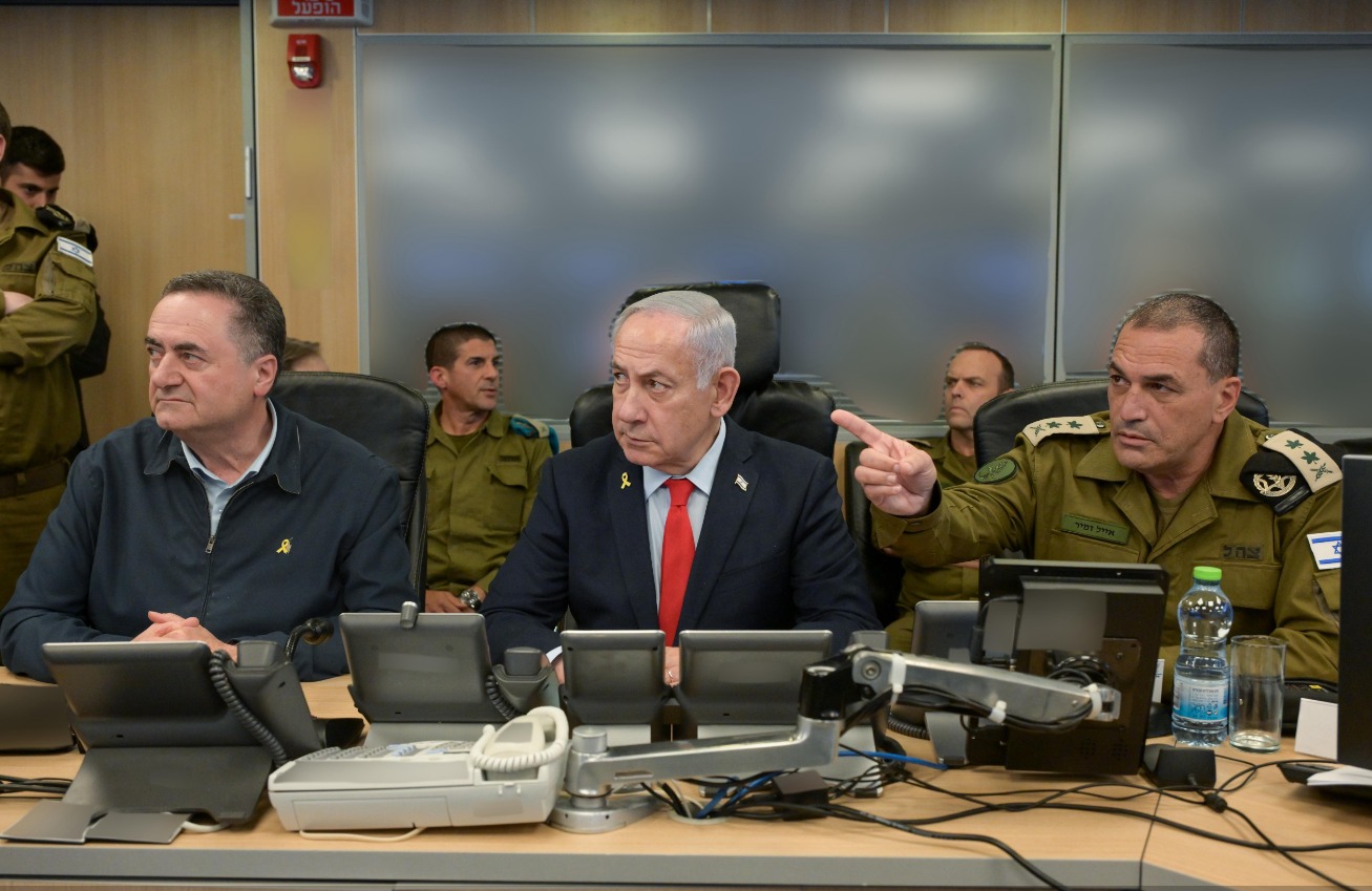 הרמטכ"ל אייל זמיר, ראש הממשלה בנימין נתניהו ושר הביטחון ישראל כ"ץ. צילום: מעיין טואף, לע"מ
