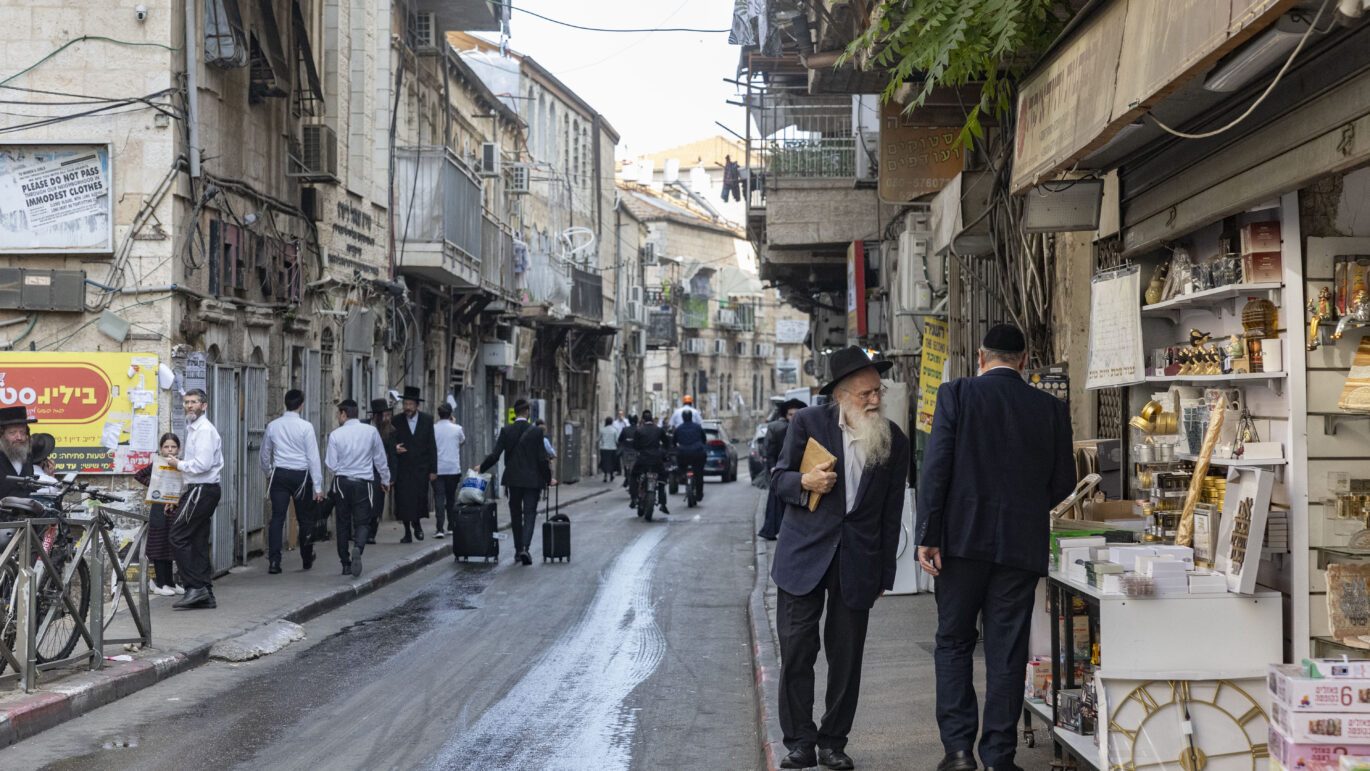 חרדים בירושלים. למצולמים אין קשר לכתבה. צילום: חיים גולדברג, פלאש 90