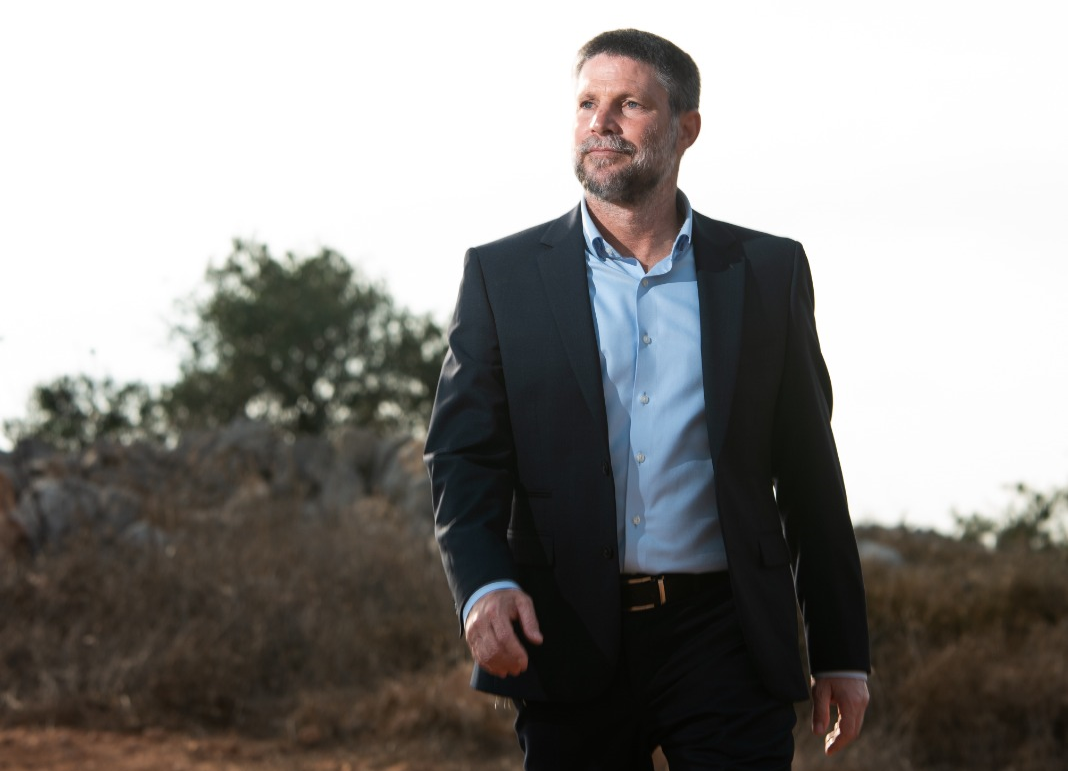 להעביר את שיטות הפעולה מיהודה ושומרון לנגב ולגליל. השר סמוטריץ' ביישוב הר ברכה השבוע. צילום: ניצי אילן