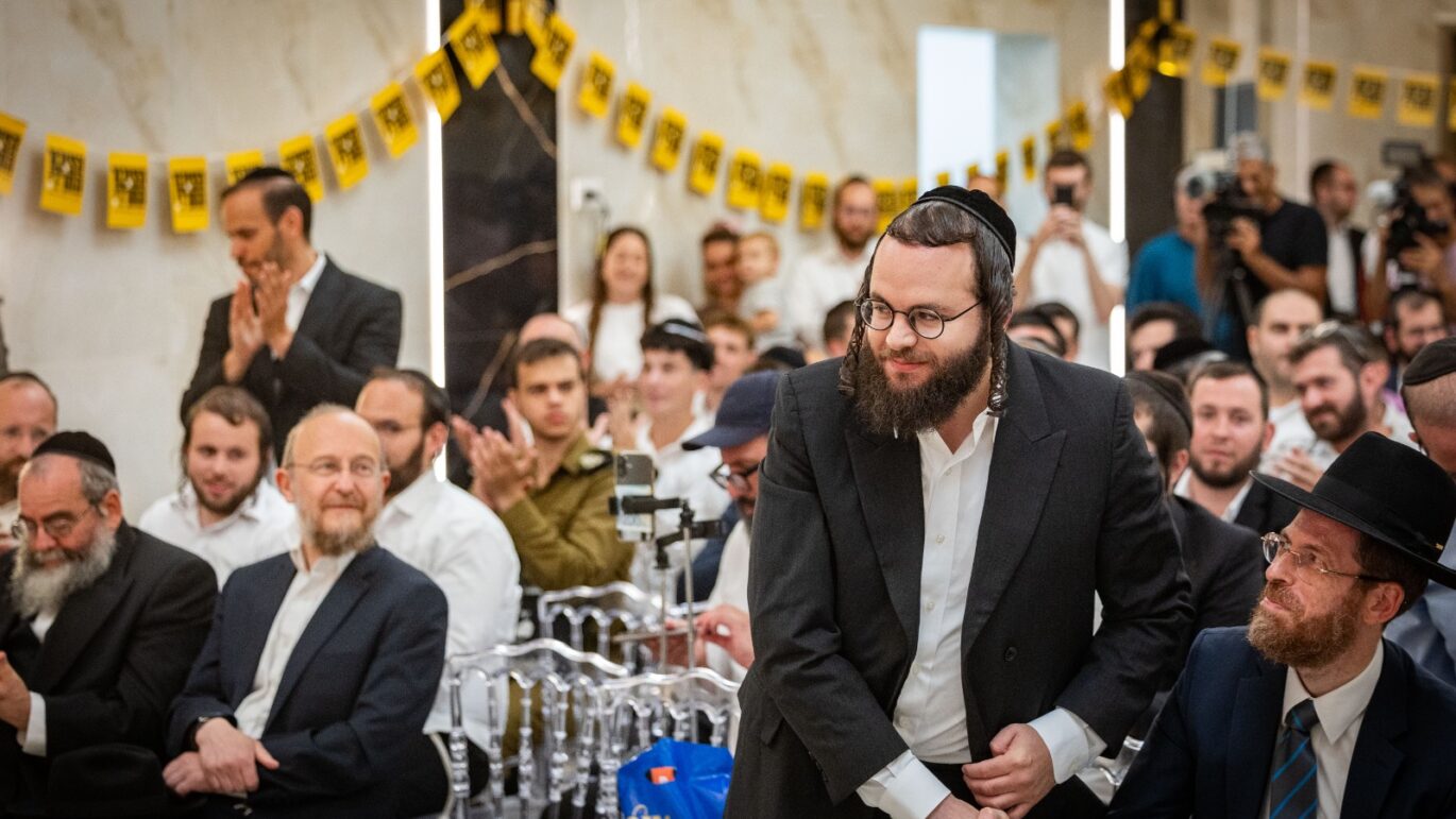 הכוונות של המתמודדים לכנסת טובות, אבל הם לא באמת מחליטים. מפלגת 'הציבור החרדי'. צילום: חיים גולדברג, פלאש 90 