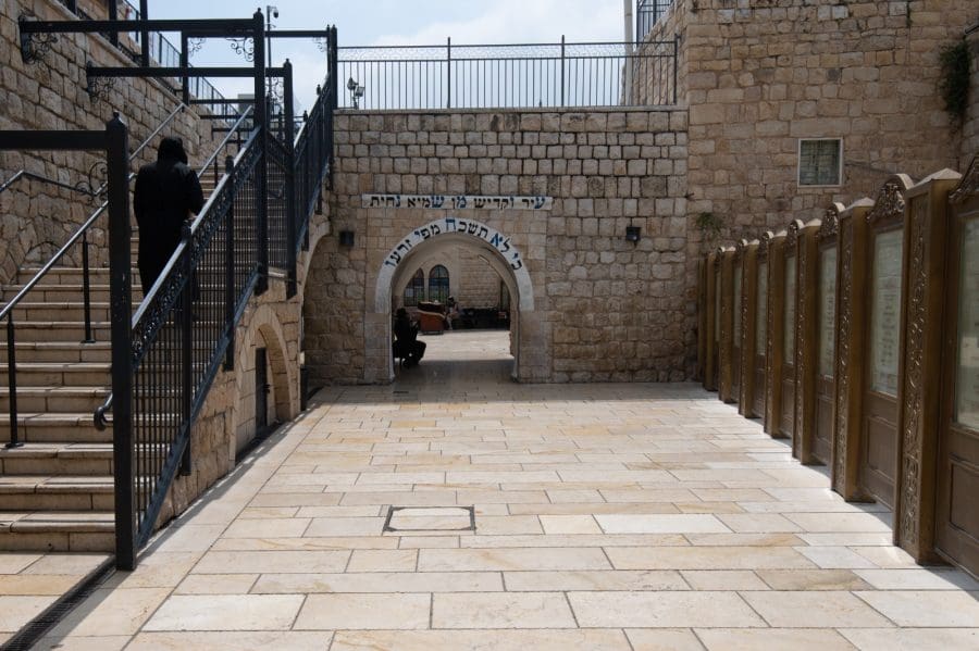 הכניסה לקברו של הרשב"י במירון. צילום: אייל מרגולין, פלאש 90