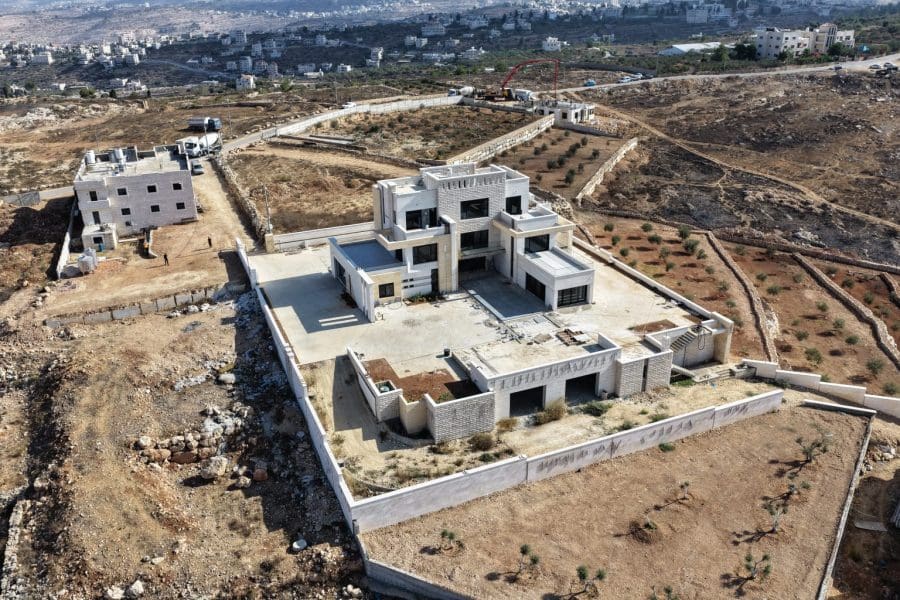 וילה סמוך לכפר קובייבה, מערב בנימין, סמוך לקרית יערים ומעלה החמישה - קרדיט צילום רגבים