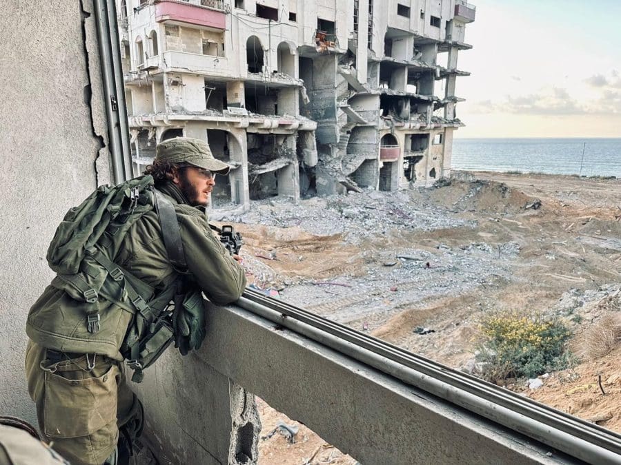 חננאל נמיר כלוחם בעזה. ללא קרדיט צילום