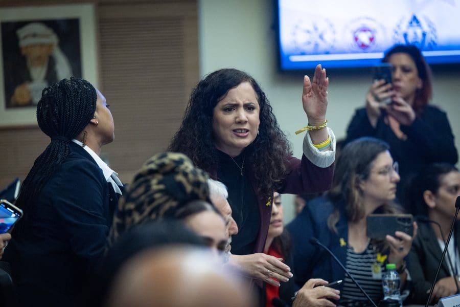 מחוקקים חוקים מבלי להבין את ההשלכות שלו. ח"כ נעמה לזימי, מיוזמות חוק החניונים. צילום: יונתן סינדל, פלאש 90